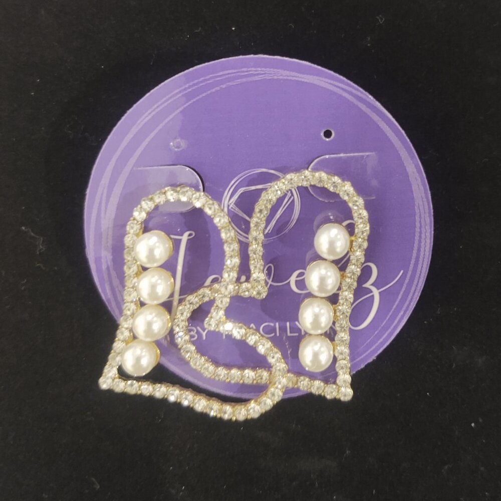 Pearl Heart Earrings